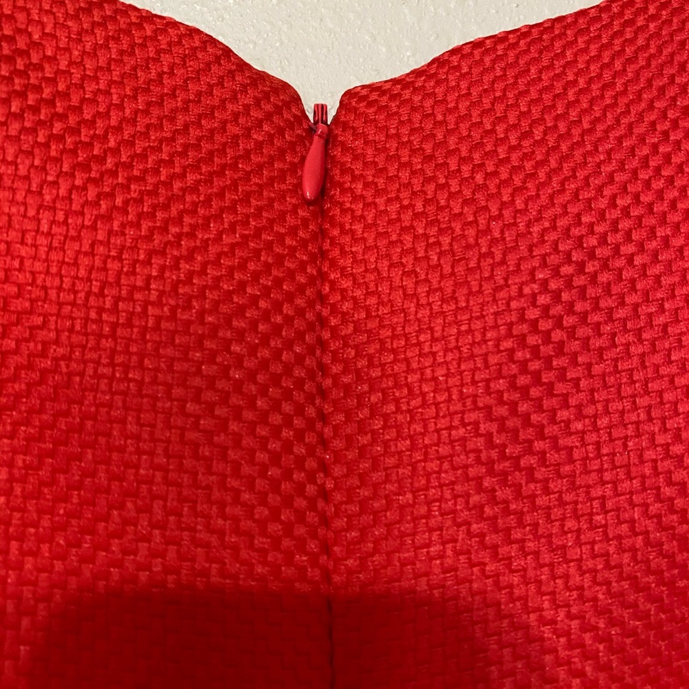 Tahari Dress size 4 wore only one time , - Picture 10 of 13